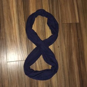 Infinity scarf